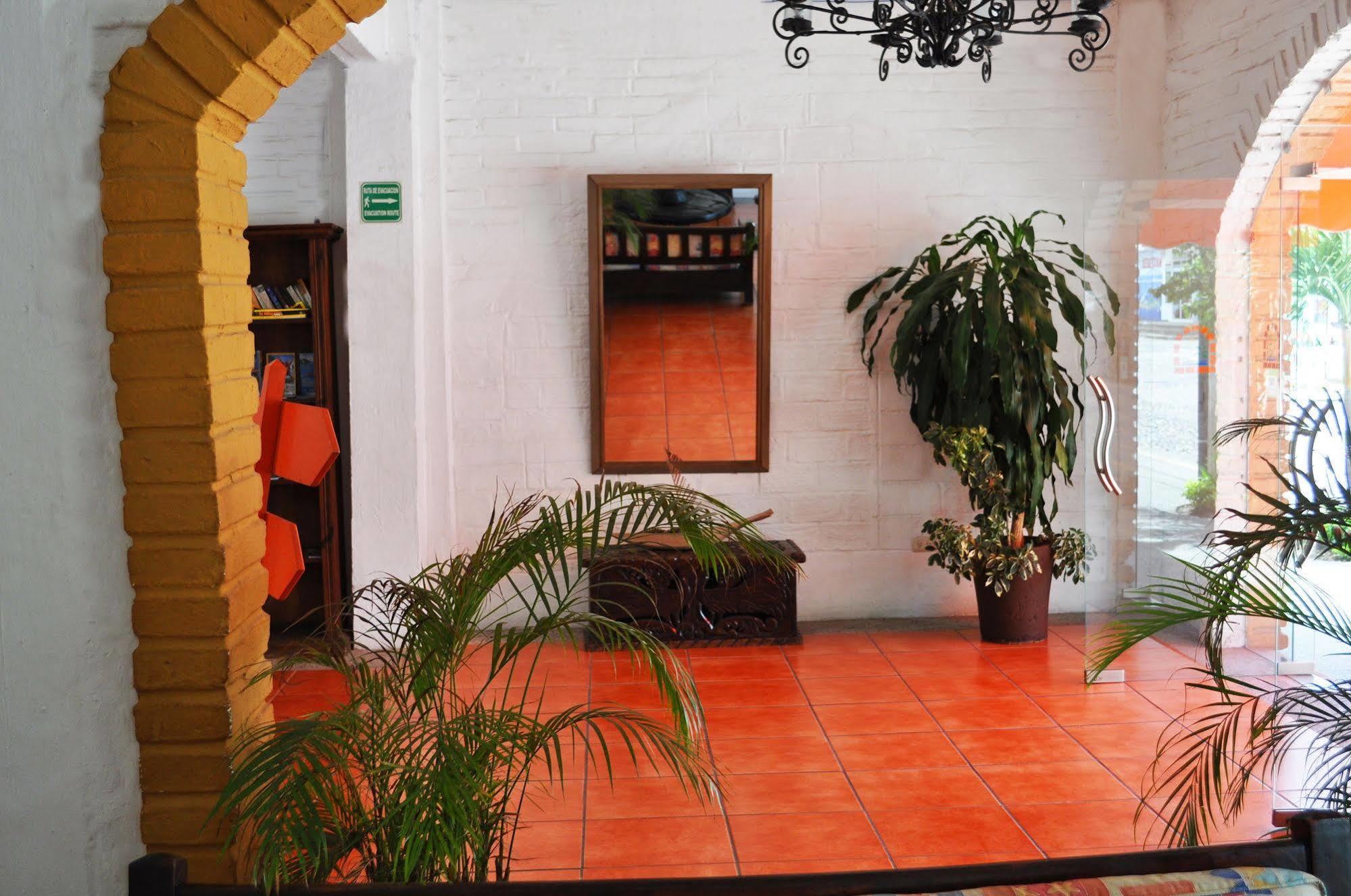 Hotel Hacienda De Vallarta Centro Puerto Vallarta Exterior photo