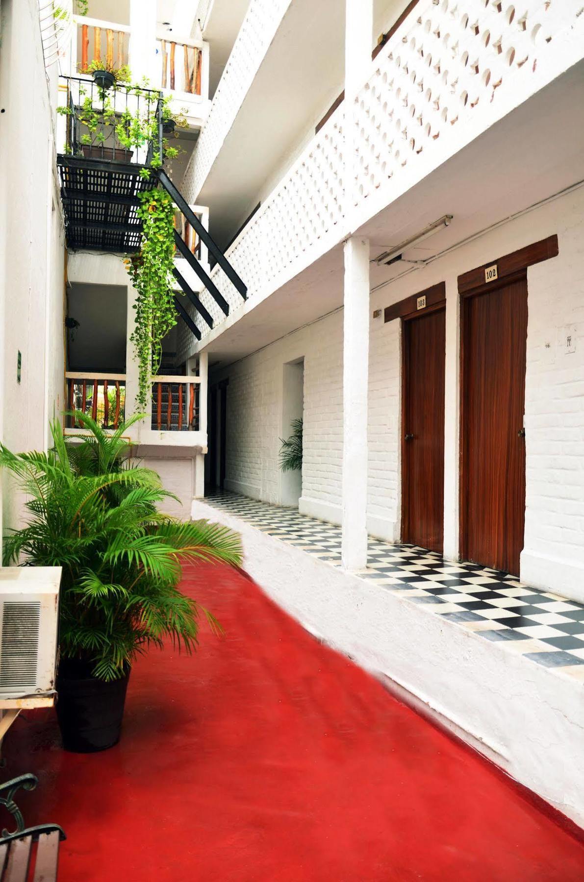 Hotel Hacienda De Vallarta Centro Puerto Vallarta Exterior photo